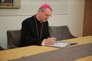 arcybiskup Tadeusz wojda